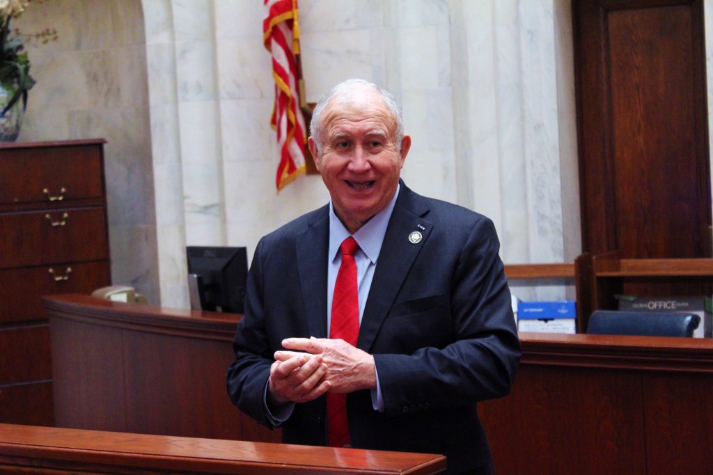 Senator Wallace speaks in the Senate chamber with a group of young Mississippi County leaders