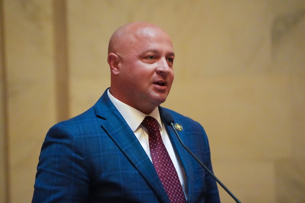Sen McKee speaks in favor of a bill in the Senate chamber